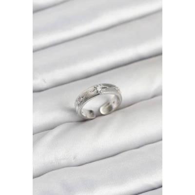 BFS Pirinç Gümüş Renk Zirkon Taşlı Kutup Yıldızı Model Kadın Yüzük