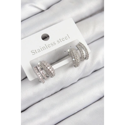 BFS Pirinç Zirkon Taşlı Kıvrımlı Model Gümüş Renk Kadın Küpe