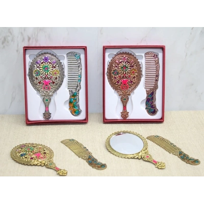 ÇOK SATAN Çiçekli Ayna Ve Tarak Seti Küçük Boy