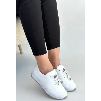 Finna Beyaz Cilt Bağcıklı Spor Ayakkabı