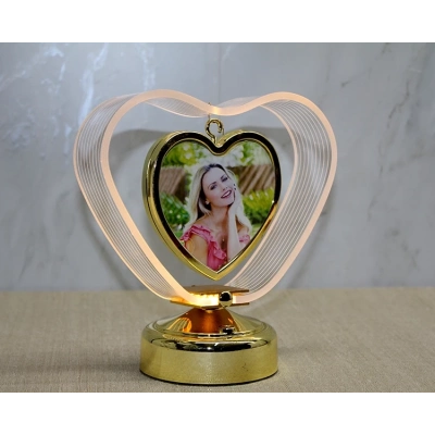 ÇOK SATAN Kişiye Özel Fotoğraf Alanlı Kalpli Led Çerçeve Model 1