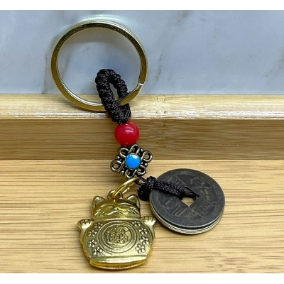 ÇOK SATAN Metal Şans Ve Bereket Kedisi Anahtarlık Model 4
