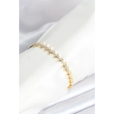 Pirinç Gold Renk Balık Sırtı Model Zirkon Taşlı Kadın Bileklik