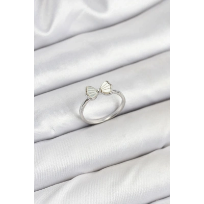 Pirinç Gümüş Renk Fiyonk Model Kadın Yüzük