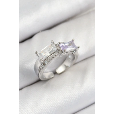 ÇOK SATAN Pirinç Zirkon Taşlı Dikdörtgen Model Gümüş Renk Kadın Yüzük