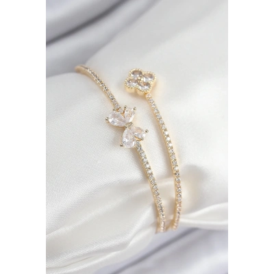 ÇOK SATAN Pirinç Zirkon Taşlı Fiyonk Ve Yonca Model Gold Renk Kadın Bileklik