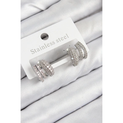 ÇOK SATAN Pirinç Zirkon Taşlı Kıvrımlı Model Gümüş Renk Kadın Küpe