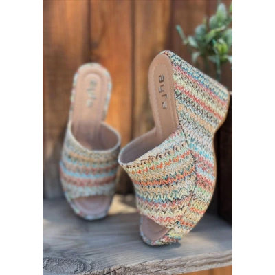 Tlay Kilim Desenli Dolgu Topuk Terlik