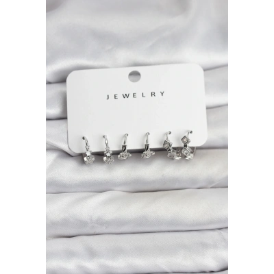 Gümüş Renk Pirinç Yıldız Modelli Kadın Küpe Seti