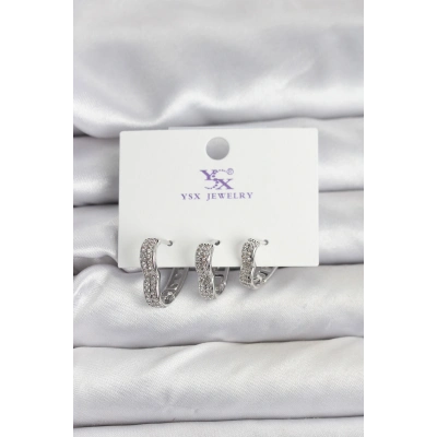 Gümüş Renk Pirinç Zirkon Taşlı Kalpli Kadın Küpe