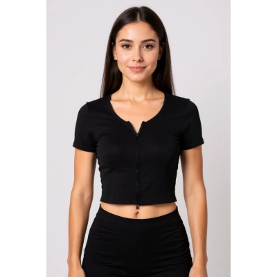Kadın Siyah Çift Fermuarlı Yarım Kol Crop Top Bluz – Şık, Rahat ve Kolay Kombinlenebilir