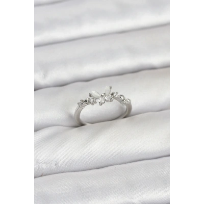 Kelebek Model Gümüş Renk Pirinç Kadın Yüzük