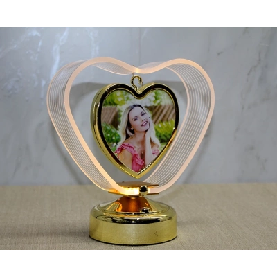 Kişiye Özel Fotoğraf Alanlı Kalpli Led Çerçeve Model 1