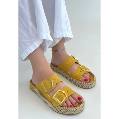 Loera Sarı Nubuk Çift Tokalı Terlik