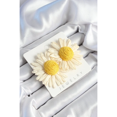 Papatya Model Beyaz Ve Sarı Renk Kadın Küpe