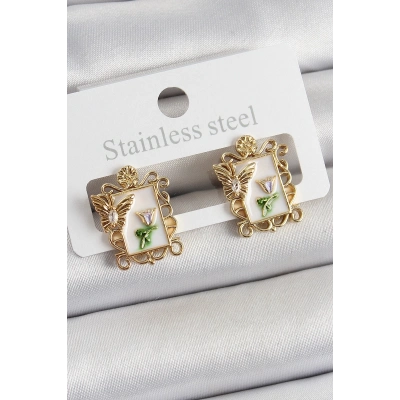 Pirinç Beyaz Mineli Sanatsal Portre Model Gold Renk Kadın Küpe