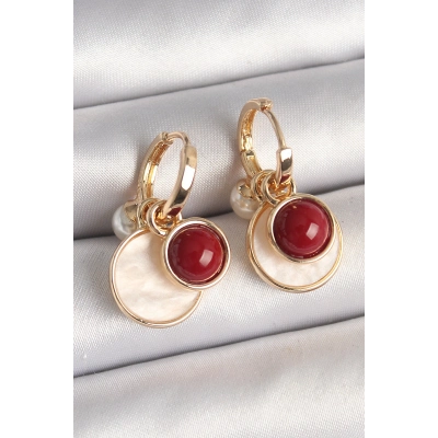 Pirinç Gold Renk Sallantı Beyaz Mineli Bordo Detay Kadın Küpe