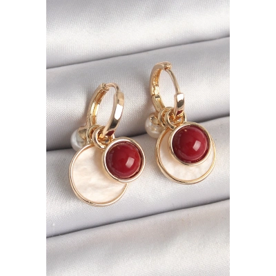 Pirinç Gold Renk Sallantı Beyaz Mineli Bordo Detay Kadın Küpe