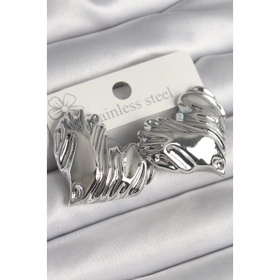 Pirinç Gümüş Renk İşlemeli Kalp Model Kadın Küpe