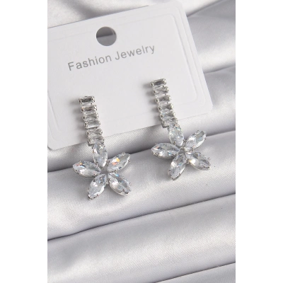 Pirinç Gümüş Renk Su Yolu Zirkon Taşlı Çiçek Model Kadın Küpe