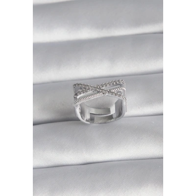 Pirinç Gümüş Renk Zirkon Taş Detay Kadın Yüzük