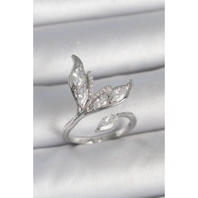 Pirinç Gümüş Renk Zirkon Taşlı Balık Kuyruğu Model Ayarlanabilir Kadın Yüzük