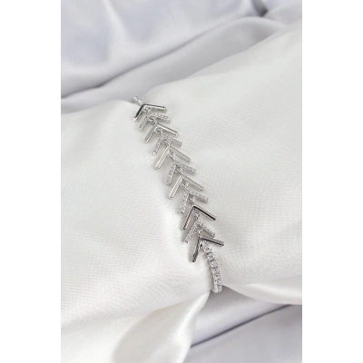 Pirinç Gümüş Renk Zirkon Taşlı Balık Sırtı Kadın Bileklik