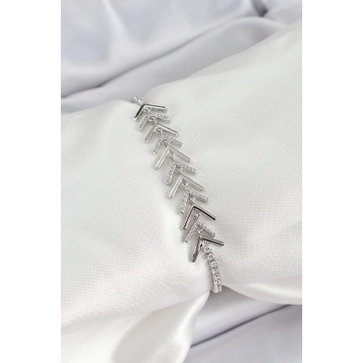 Pirinç Gümüş Renk Zirkon Taşlı Balık Sırtı Kadın Bileklik