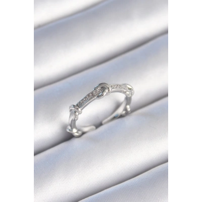 Pirinç Gümüş Renk Zirkon Taşlı Düğüm Model Kadın Yüzük