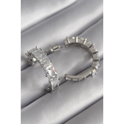 Pirinç Gümüş Renk Zirkon Taşlı Halka Model Kadın Küpe