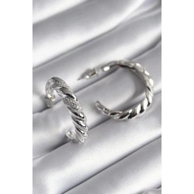 Pirinç Gümüş Renk Zirkon Taşlı Sarmal Model Kadın Küpe