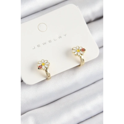 Pirinç Papatya Model Gold Renk Çocuk Küpe