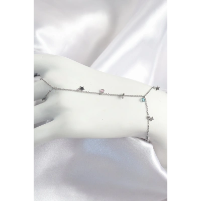 Pirinç Renkli Zirkon Taşlı Sallantılı Yıldızlı Model Gümüş Renk Kadın Şahmeran