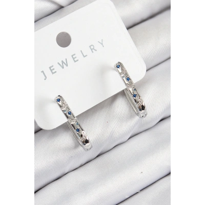 Pirinç Zirkon Taşlı Çiçek Desenli Model Gümüş Renk Kadın Küpe