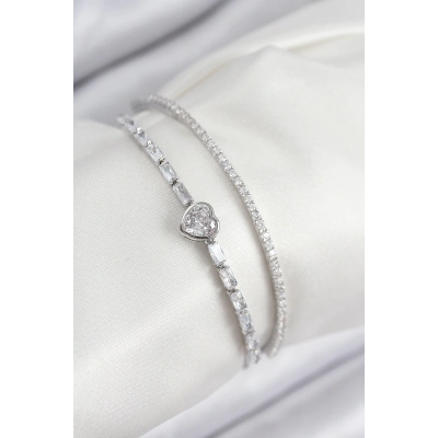 Pirinç Zirkon Taşlı Kalp Model Gümüş Renk Kadın Bileklik