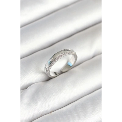 Gümüş Renk Şerit Zirkon Taşlı Kadın Yüzük