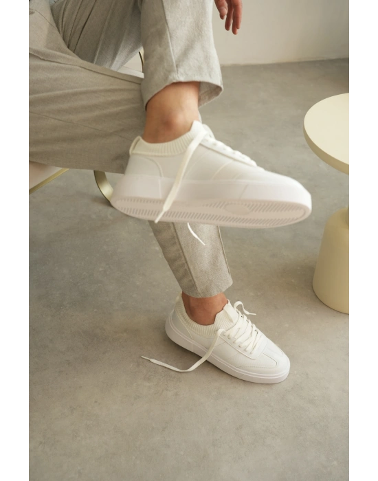 -010  Beyaz Cilt Günlük Erkek Ayakkabı