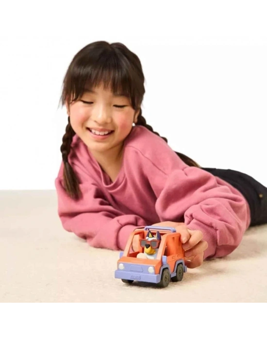 18926  4x4 Araç ve Figür Set