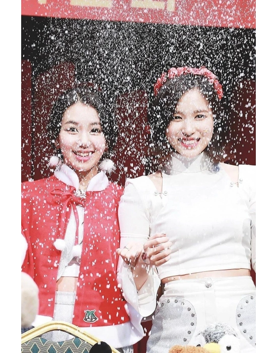 3 Adet Max Kar Köpüğü Spreyi, Eriyen Kar Taneleri, Parti Köpük Karı Yapar Kar Yağdıran Sprey 3x300 ml