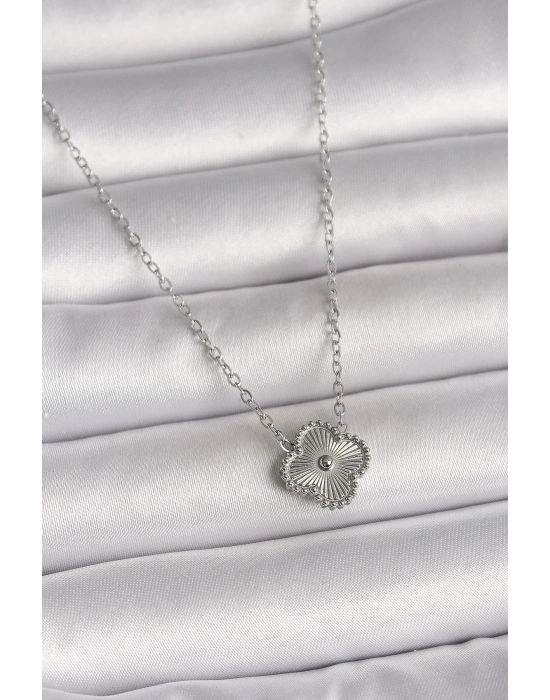 316L Çelik Gümüş Renk İşleme Detaylı Yonca Model Kadın Kolye