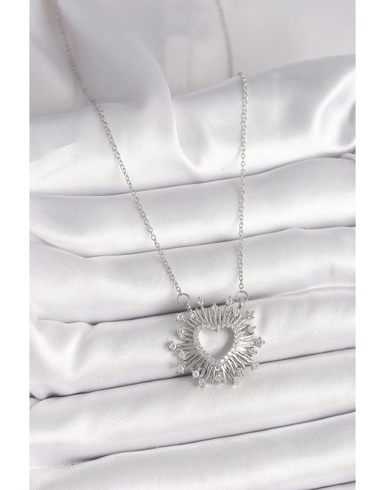 316L Çelik Gümüş Renk Zirkon Taşlı Kalp Model Kadın Kolye