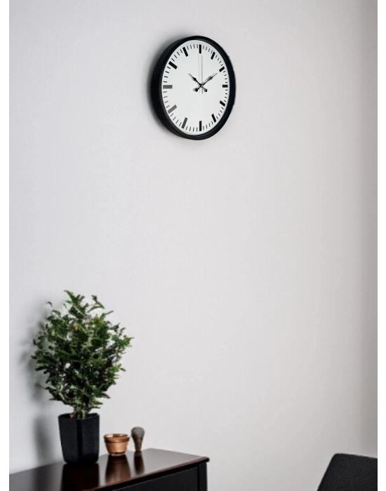 ® 36 Cm Siyah Sade Standart Duvar Saati