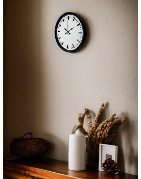 ® 36 Cm Siyah Sade Standart Duvar Saati