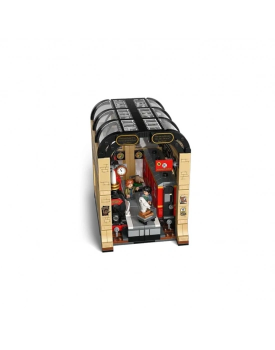 76450   Harry Potter - Kitaplık Dekoru: Hogwarts Ekspresi 832 parça +10 yaş