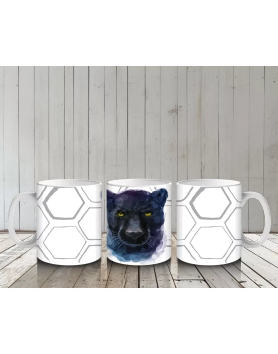 Altıgen Desen Üzerinde Mor Gözlü Panter Portresi – Baskılı Kahve Kupası