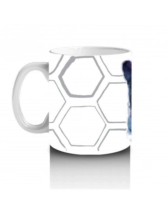 Altıgen Desen Üzerinde Mor Gözlü Panter Portresi – Baskılı Kahve Kupası