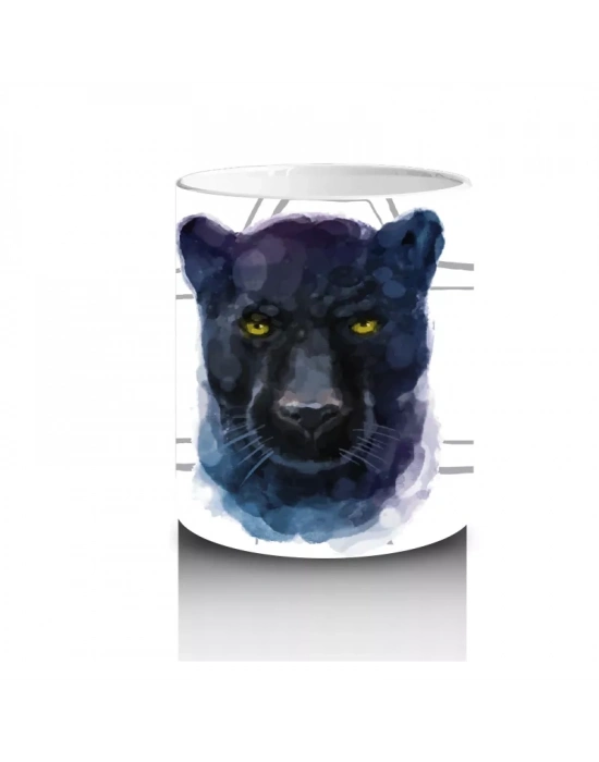 Altıgen Desen Üzerinde Mor Gözlü Panter Portresi – Baskılı Kahve Kupası