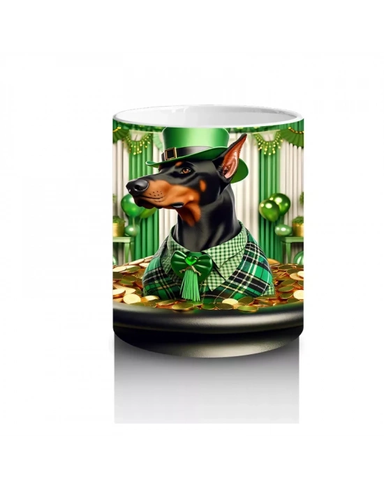 Altınlarla Dolu Kazanda Oturan St. Patrick’s Doberman - Baskılı kahve kupası