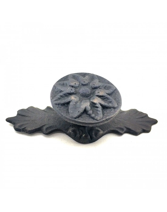 Antika Tarz Dekoratif Pirinç Çiçek Düğme - 29x70 Mm, Oksit