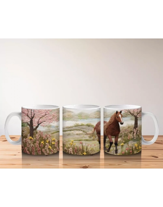 Bahar Manzarasında Zarif At Figürü - Baskılı Kahve Kupası